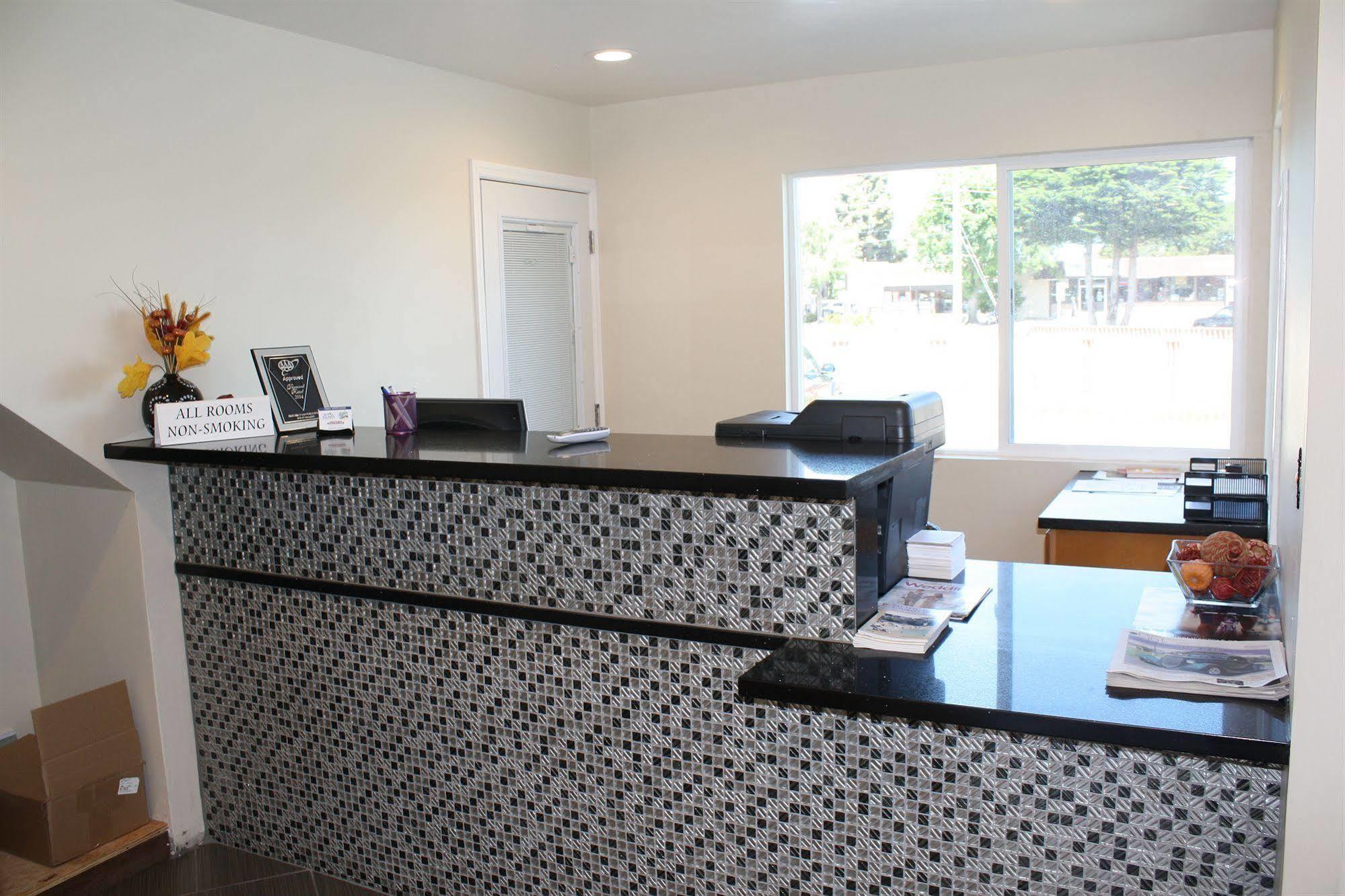 Pacific Inn Monterey Bagian luar foto